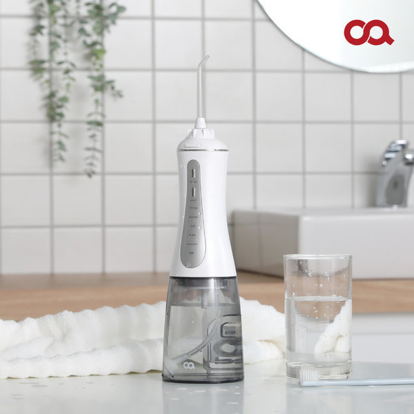 クリーンイーウォーターB 携帯用無線口腔洗浄器 歯洗浄器 クリーンイーウォーターB 携帯用無線口腔洗浄器 歯洗浄器