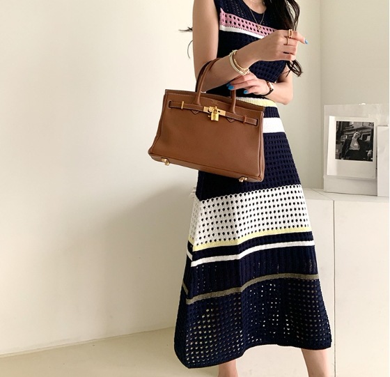 ノースリーブニットワンピース トップス カジュアル ブラック 黒 ホワイト 白 カーキ ミドル丈 袖なし ノースリーブ ラウンドネック スリム 細身 タイト 透かし編み 大人女子 大人 上品 ノースリーブニットワンピース トップス カジュアル ブラック 黒 ホワイト 白 カーキ ミドル丈 袖なし ノースリーブ ラウンドネック スリム 細身 タイト 透かし編み 大人女子 大人 上品