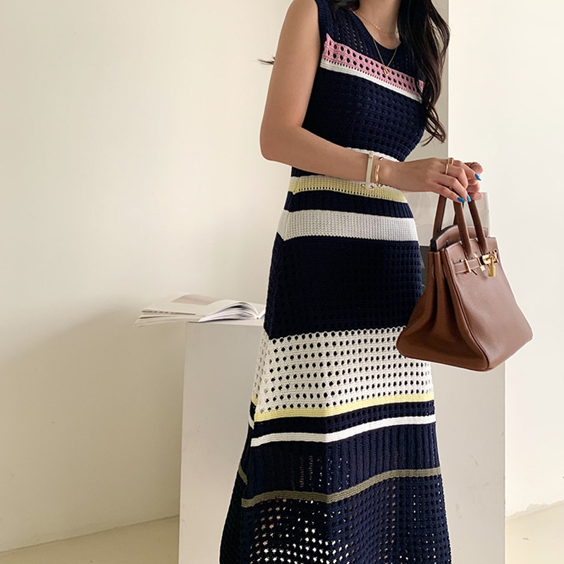 ノースリーブニットワンピース トップス カジュアル ブラック 黒 ホワイト 白 カーキ ミドル丈 袖なし ノースリーブ ラウンドネック スリム 細身 タイト 透かし編み 大人女子 大人 上品 ノースリーブニットワンピース トップス カジュアル ブラック 黒 ホワイト 白 カーキ ミドル丈 袖なし ノースリーブ ラウンドネック スリム 細身 タイト 透かし編み 大人女子 大人 上品