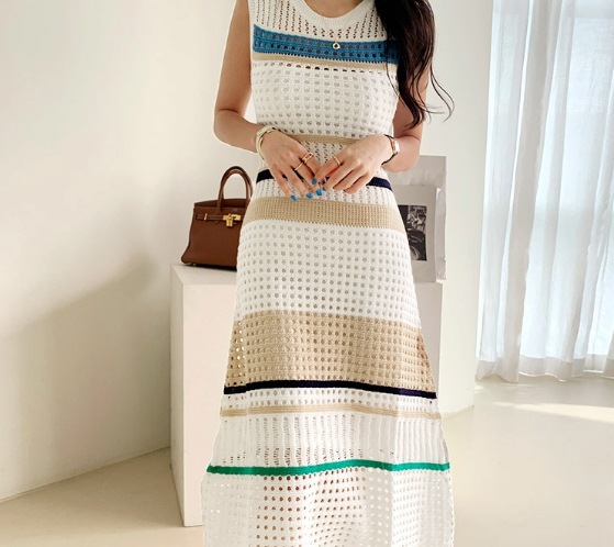 ノースリーブニットワンピース トップス カジュアル ブラック 黒 ホワイト 白 カーキ ミドル丈 袖なし ノースリーブ ラウンドネック スリム 細身 タイト 透かし編み 大人女子 大人 上品 ノースリーブニットワンピース トップス カジュアル ブラック 黒 ホワイト 白 カーキ ミドル丈 袖なし ノースリーブ ラウンドネック スリム 細身 タイト 透かし編み 大人女子 大人 上品