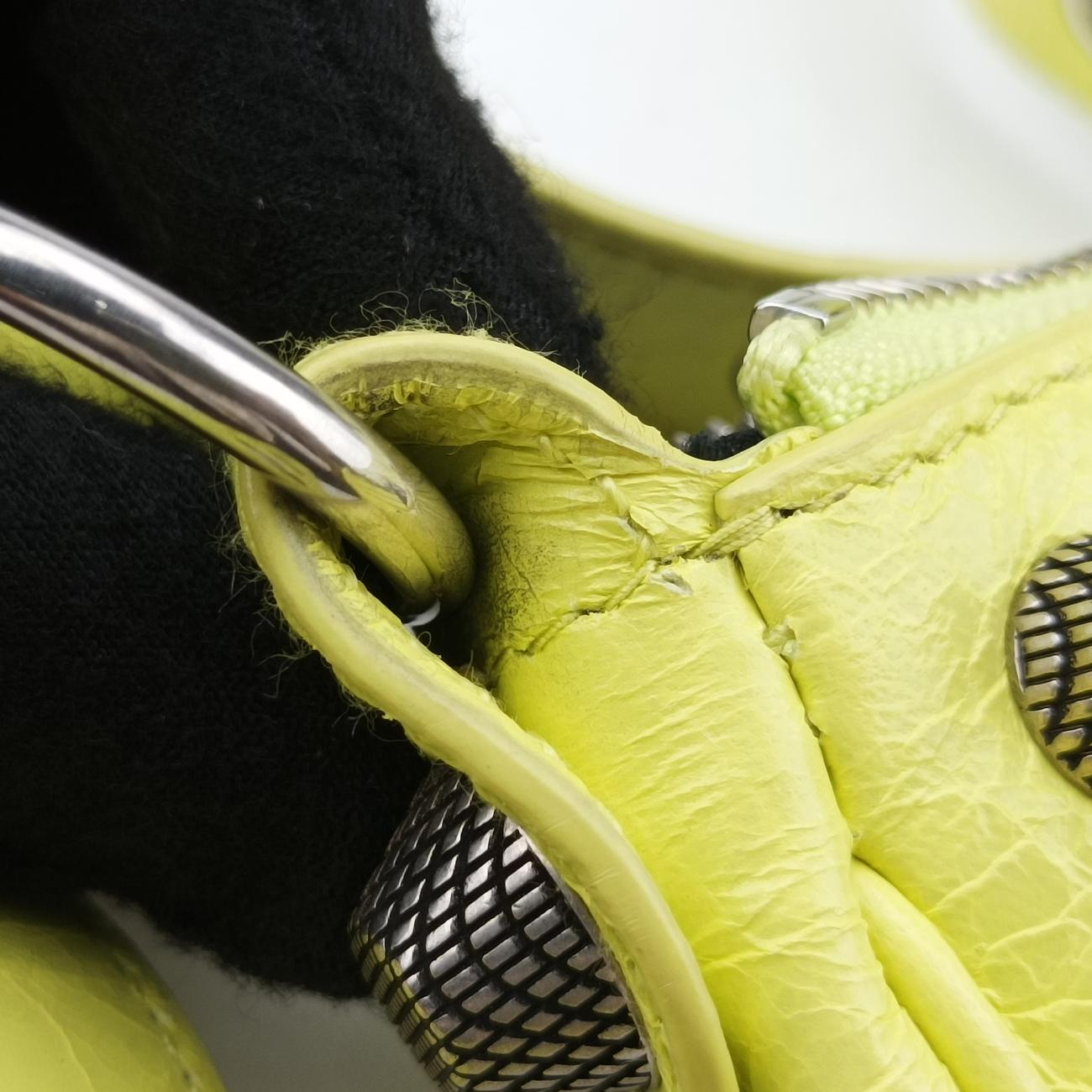 ルカゴールイエローラムスキン671309.7302.P.002123中古 ルカゴールイエローラムスキン671309.7302.P.002123中古