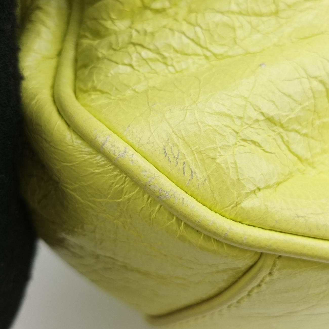 ルカゴールイエローラムスキン671309.7302.P.002123中古 ルカゴールイエローラムスキン671309.7302.P.002123中古