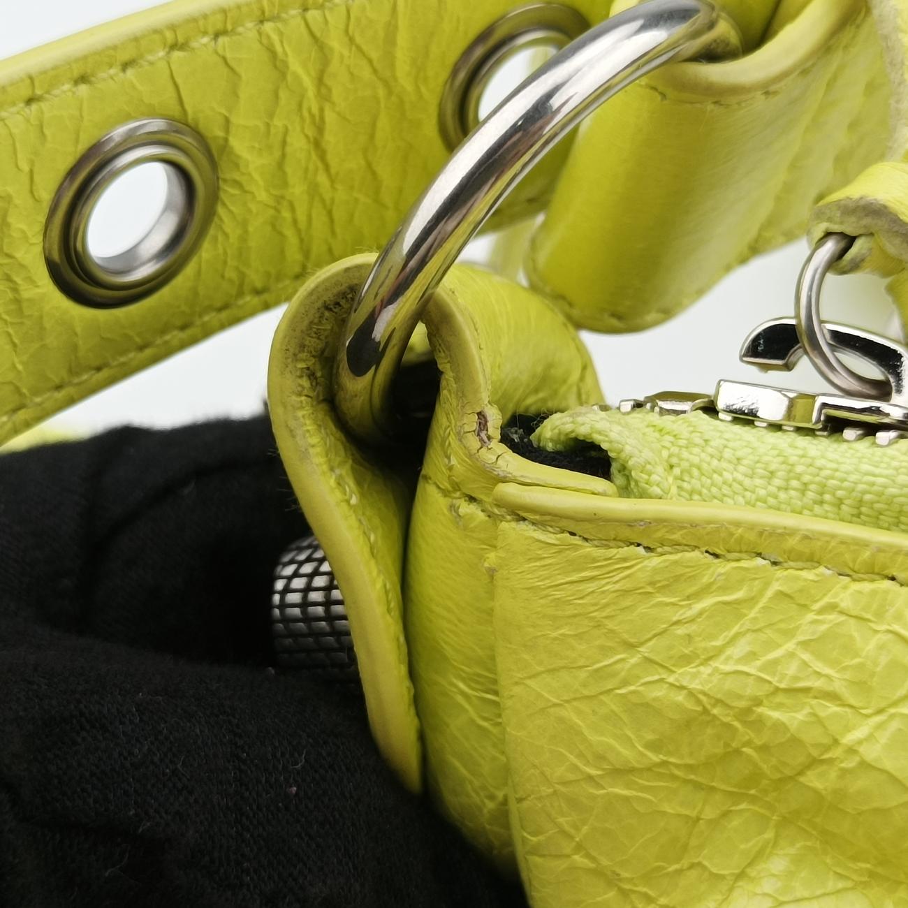 ルカゴールイエローラムスキン671309.7302.P.002123中古 ルカゴールイエローラムスキン671309.7302.P.002123中古