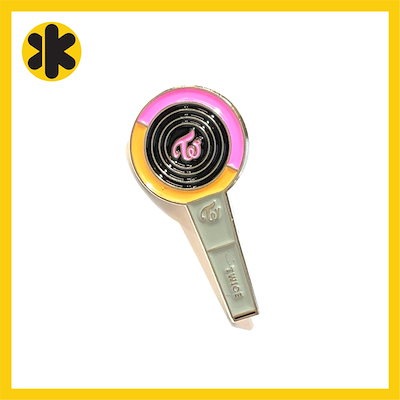 Qoo10] TWICE ペンライト メタルピンバッジ : KPOP