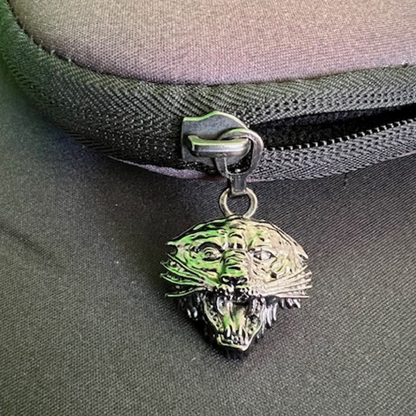 【訳あり・アウトレット】Ed Hardy エドハーディー ソフト ラップ トップ スリーブ ケース COBRA ブラック PC ノート パソコン 小物 雑貨 インポート ファッション ブランド アメカ 【訳あり・アウトレット】Ed Hardy エドハーディー ソフト ラップ トップ スリーブ ケース COBRA ブラック PC ノート パソコン 小物 雑貨 インポート ファッション ブランド アメカ