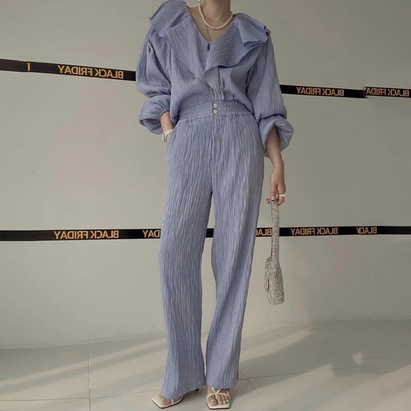 殺到中 ゆとりフリルVネックシャツ+ハイウエストボタンパンツセットパンツドレス 殺到中 ゆとりフリルVネックシャツ+ハイウエストボタンパンツセットパンツドレス