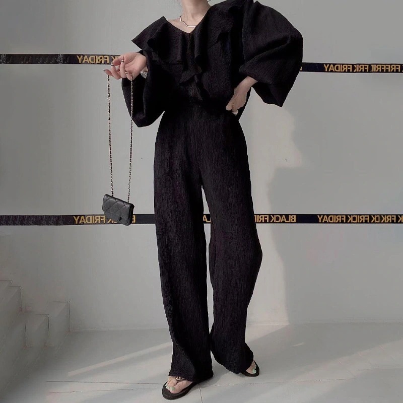 殺到中 ゆとりフリルVネックシャツ+ハイウエストボタンパンツセットパンツドレス 殺到中 ゆとりフリルVネックシャツ+ハイウエストボタンパンツセットパンツドレス