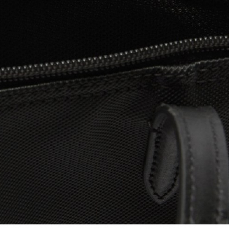 ラコステ L1212 コンセプト スモール ショッパーバッグ NF2037P55G