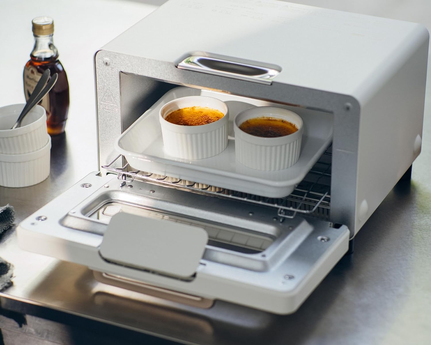 【お値下げ】新品未開封/BALMUDA The Toaster Pro/レシピ付 Amazon | 【バルミューダ】公式レシピブック付き バルミューダ