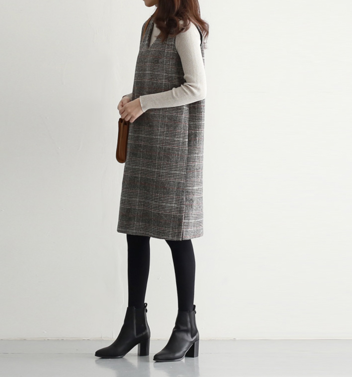 ジャンパースカート ポケット付き チェック柄 Vネック 膝丈 オーバーオール スカート ワンピース 可愛い お洒落 大人 大人女子 大人可愛い きれいめ 上品 カジュアル ファッション レトロ コーデ ジャンパースカート ポケット付き チェック柄 Vネック 膝丈 オーバーオール スカート ワンピース 可愛い お洒落 大人 大人女子 大人可愛い きれいめ 上品 カジュアル ファッション レトロ コーデ