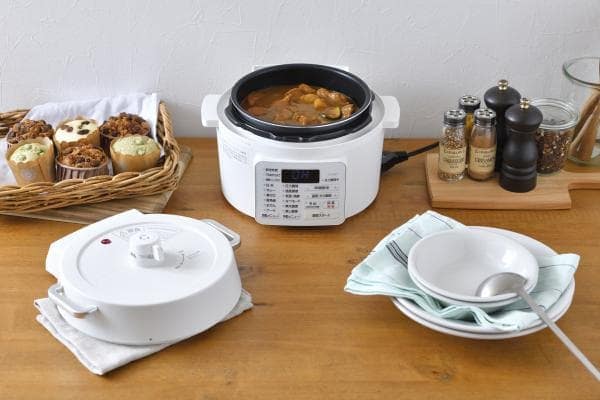 アイリスオーヤマ 電気圧力鍋 2.2L ホワイト PC-MA2-W