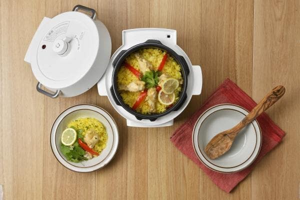 アイリスオーヤマ 電気圧力鍋 2.2L ホワイト PC-MA2-W