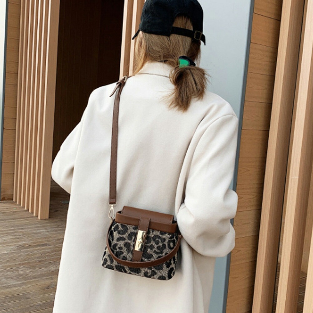 ミニショルダーバッグ 斜めがけ レトロ 風(T) ミニショルダーバッグ 斜めがけ レトロ 風(T)