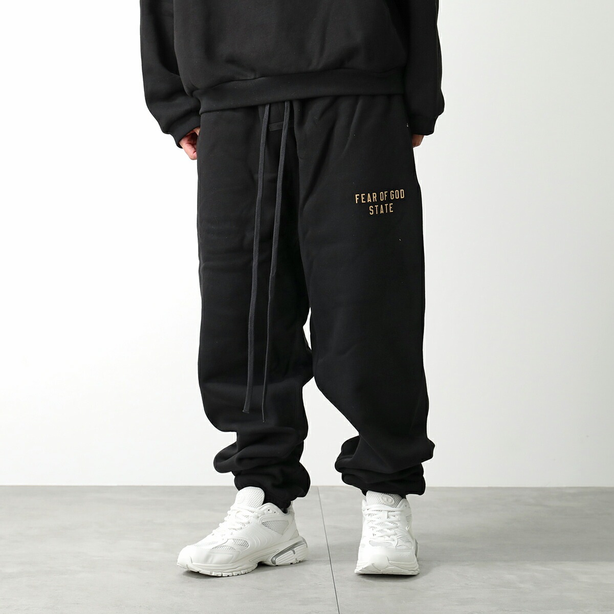 FEAR OF GOD ESSENTIALS フィアオブゴッドエッセンシャルズ スウェットパンツ 130BT2420 メンズ フリース 裏起毛 ロゴ カラー3色 FEAR OF GOD ESSENTIALS フィアオブゴッドエッセンシャルズ スウェットパンツ 130BT2420 メンズ フリース 裏起毛 ロゴ カラー3色