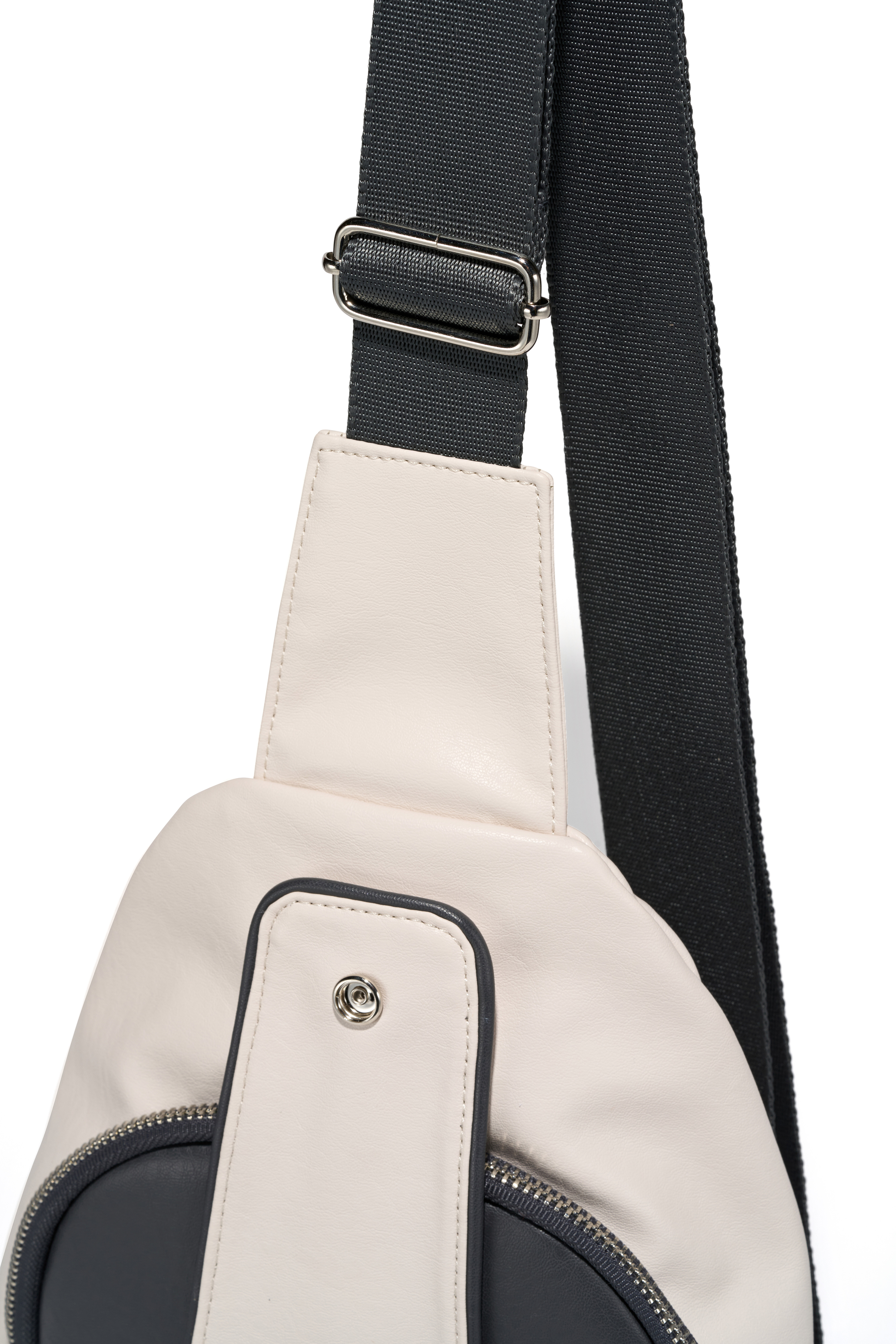 MISCHIEF】 FOLDABLE LEATHER SLING BAG : IVORY/CHARCOAL