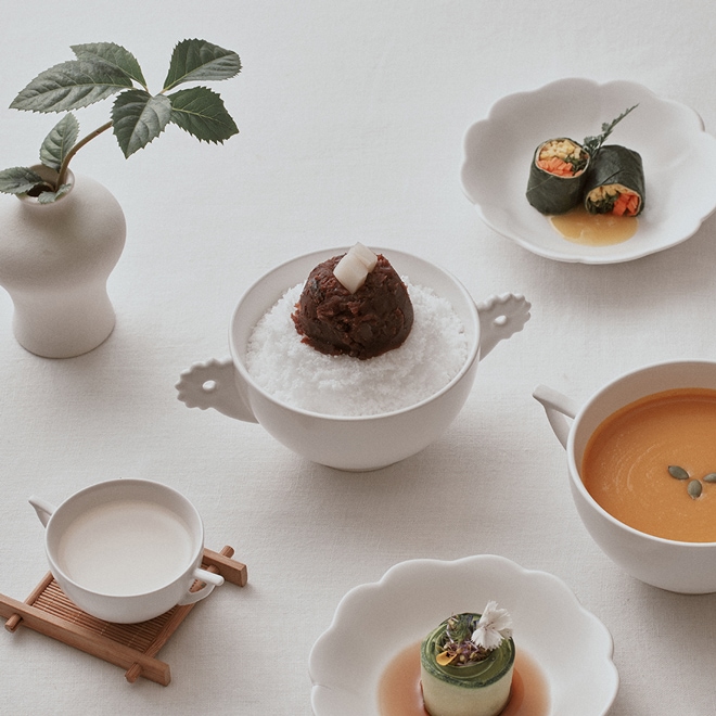 韓国国立中央博物館 白磁 ひつじ(2つの耳) ヨーグルト ボウル/皿 (B)