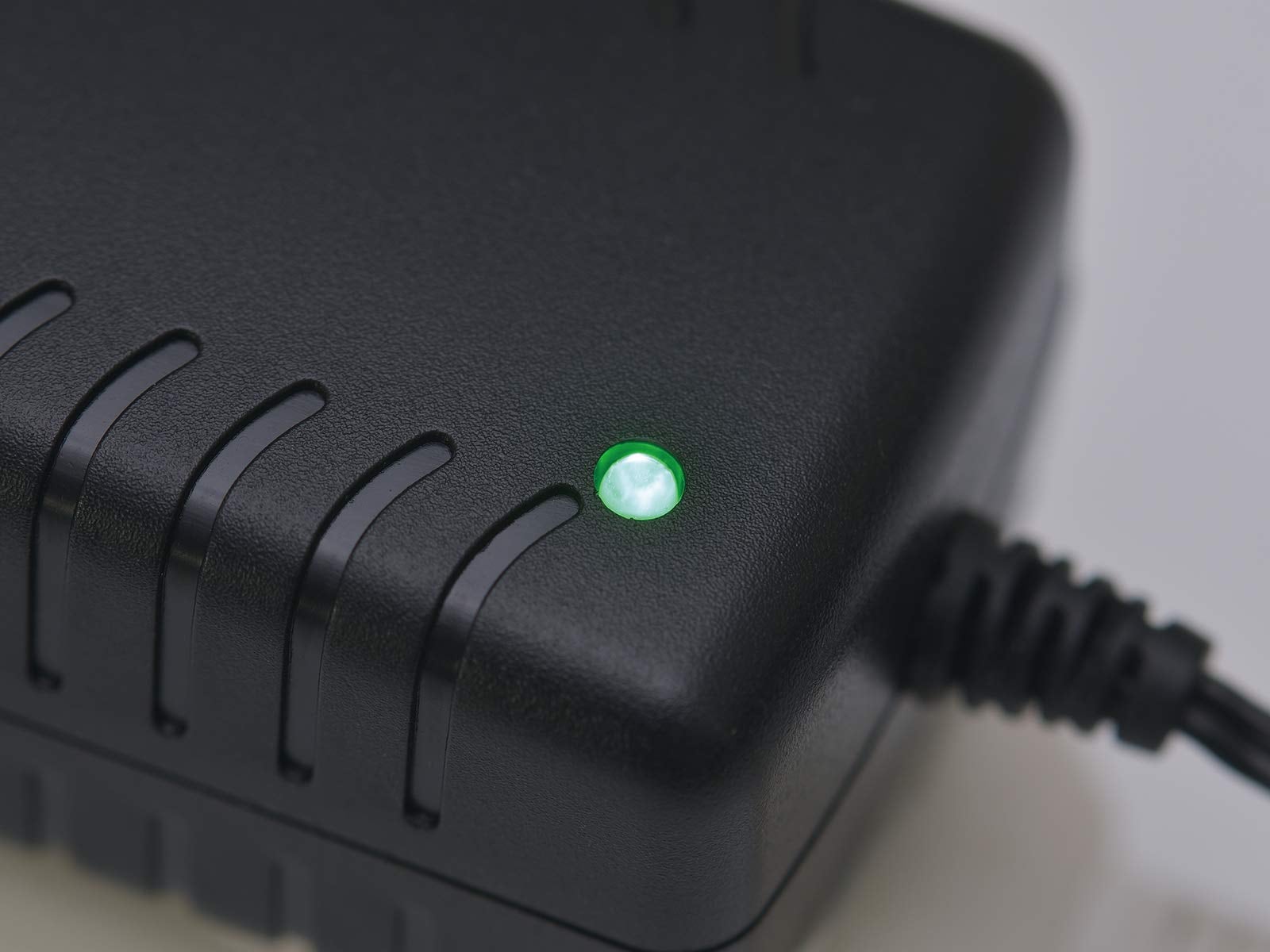 9.5SQ エンジンルーム 外装外し向け 最大トルク34Nm 7.2V コンパクトタイプ コードレスラチェットレンチセット 全長253mm 軽量750g JTRE310 9.5SQ エンジンルーム 外装外し向け 最大トルク34Nm 7.2V コンパクトタイプ コードレスラチェットレンチセット 全長253mm 軽量750g JTRE310