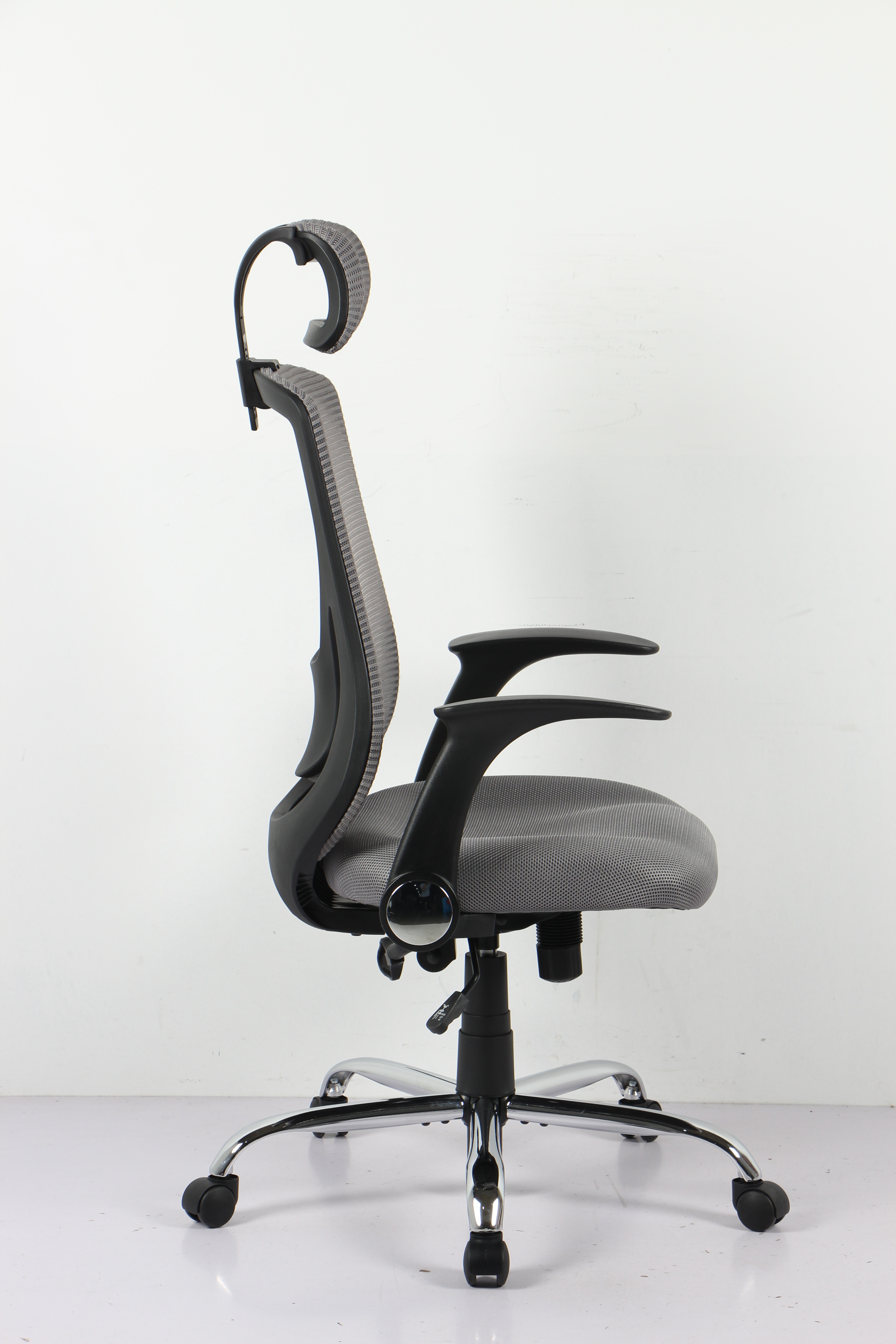 【人気商品】オリジナル設計 オフィスチェア メッシュ ハイバック ロッキング ライトグレー 【人気商品】オリジナル設計 オフィスチェア メッシュ ハイバック ロッキング ライトグレー