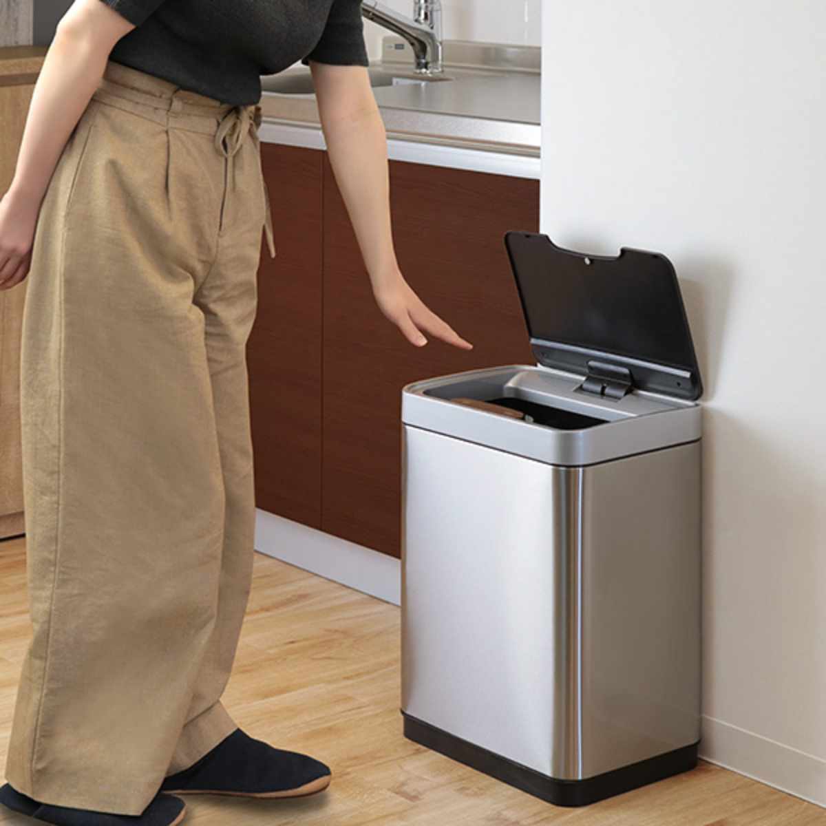 ゴミ箱 20L JAVA Vegas センサー 電池式 ごみ箱 20リットル ジャバ ベガス 奥行25.6 スリム ふた付き 自動開閉 自動 角型 袋 見えない 静音 ゆっくり閉まる フタ付き ゴミ箱 20L JAVA Vegas センサー 電池式 ごみ箱 20リットル ジャバ ベガス 奥行25.6 スリム ふた付き 自動開閉 自動 角型 袋 見えない 静音 ゆっくり閉まる フタ付き