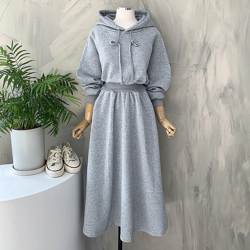 モモウエストバンディングフレアフードロング起毛ワンピース