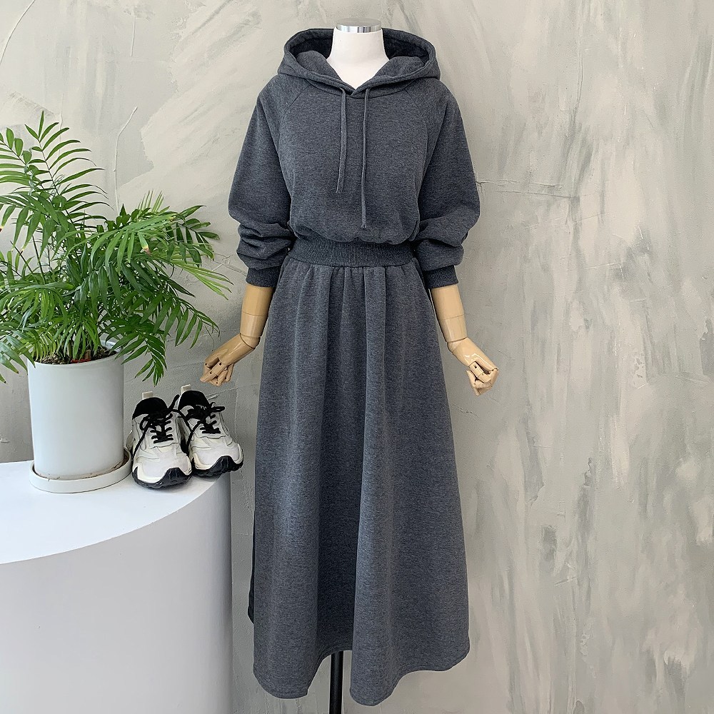 モモウエストバンディングフレアフードロング起毛ワンピース