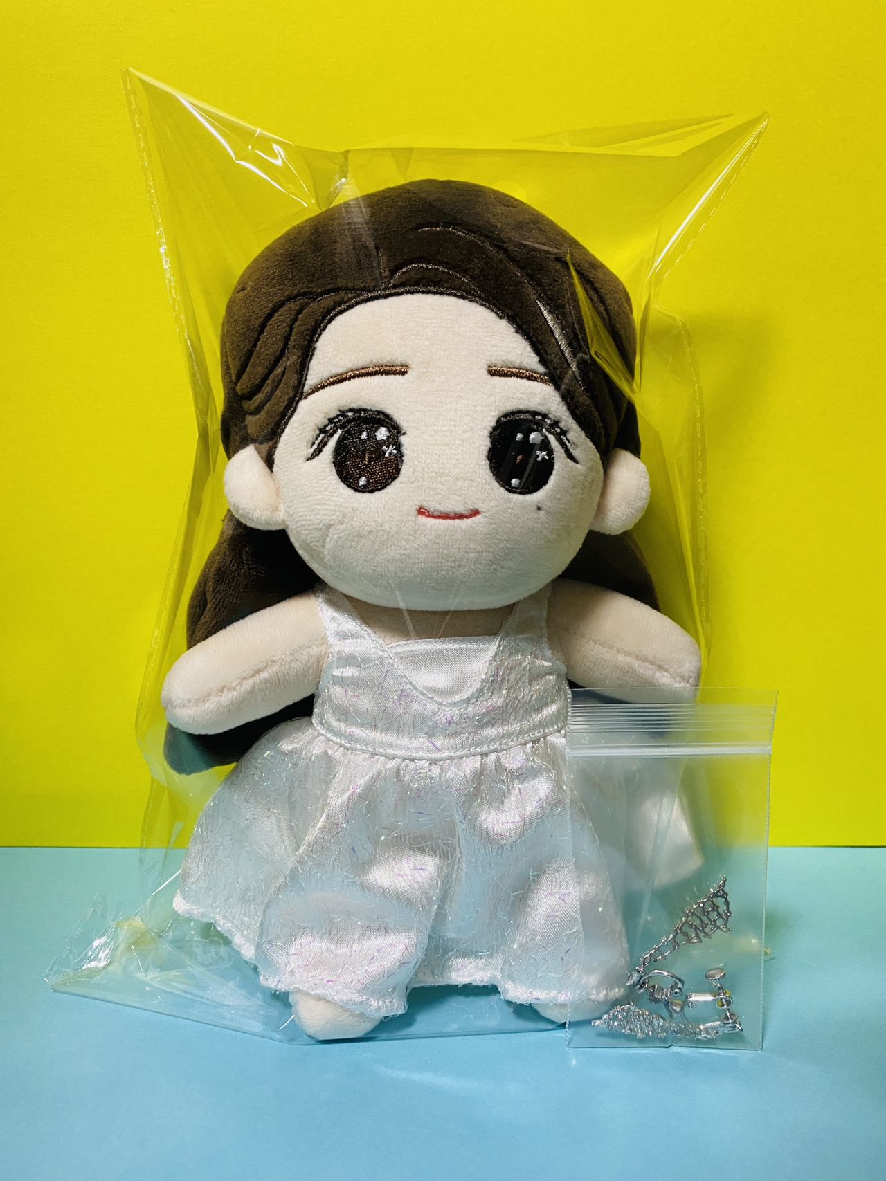 IU アイユー ドレスユ ぬいぐるみ 20cm　ペンカフェ　韓国