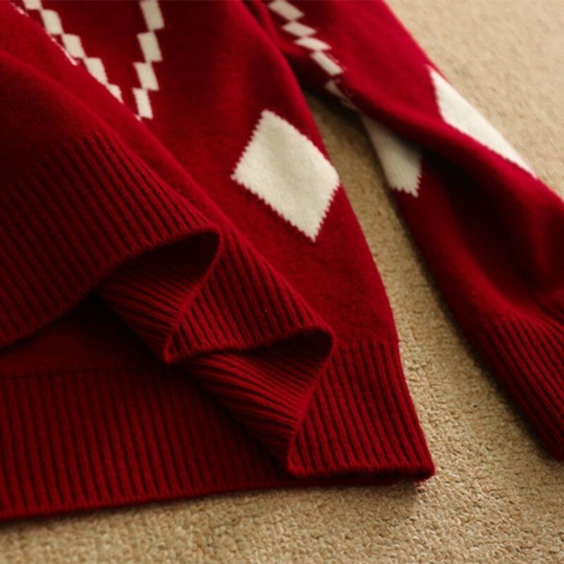 トップス カットソー ニットソー セーター 袖あり 長袖 ゆる ホワイト レッド ブラック かわいい 大人可愛い きれいめ 上品 レトロ 主役級 存在感 春 秋 冬 10代 20代 30代 個性的