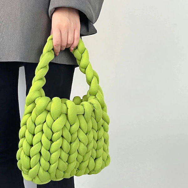【オンライン限定商品】  Qoo10] マンドゥバッグ もこもこバッグ ハンドバ ハンドバッグ