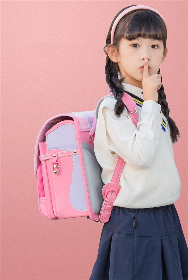 ランドセル 通学バッグ リュックサック 入学祝い 小学校 型落ち 男の子 女の子 防水 反射線 かっこいい おしゃれ A4フラットファイル対応 軽い