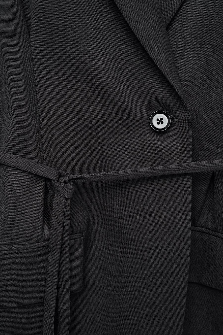 INSILENCE】 STRAP BLAZER : BLACK