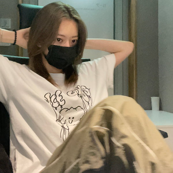 Qoo10] NICE GHOST CLUB [宮脇咲良 着用] BALLOON MA