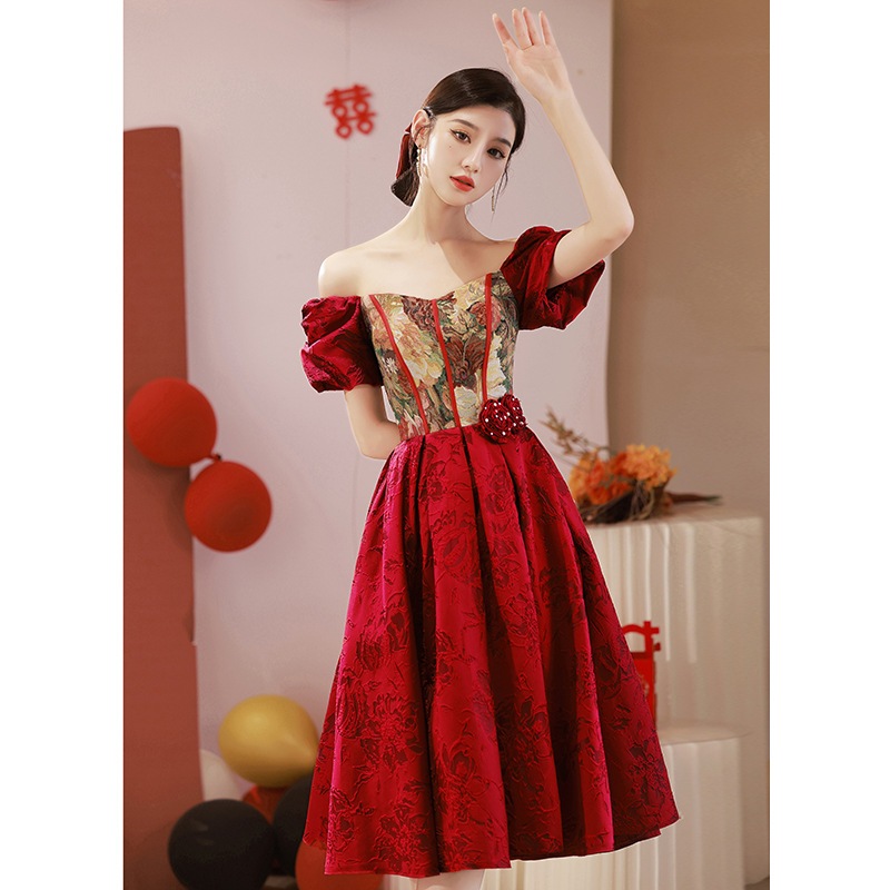 【2枚購入で 3oo円OFF】ドレス花嫁は結婚式の宴会のために家に帰り女性のための婚約宴会のために家に帰ります秋と冬の小さな人のための赤いドレス 【2枚購入で 3oo円OFF】ドレス花嫁は結婚式の宴会のために家に帰り女性のための婚約宴会のために家に帰ります秋と冬の小さな人のための赤いドレス