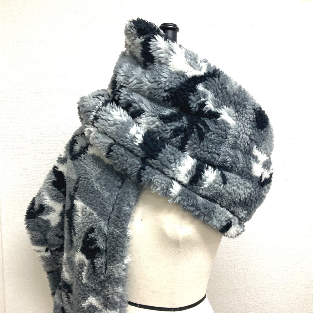 マフラー 673572 ストール ショール 大判 ロゴ ビッグサイズ ボア カモフラ 迷彩 ポリエステル グレー