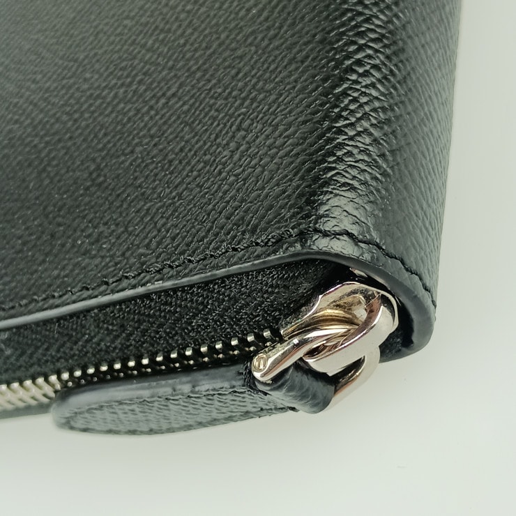 新古未使用展示品 BURBERRY バーバリー 長財布 TB ラウンドジップ