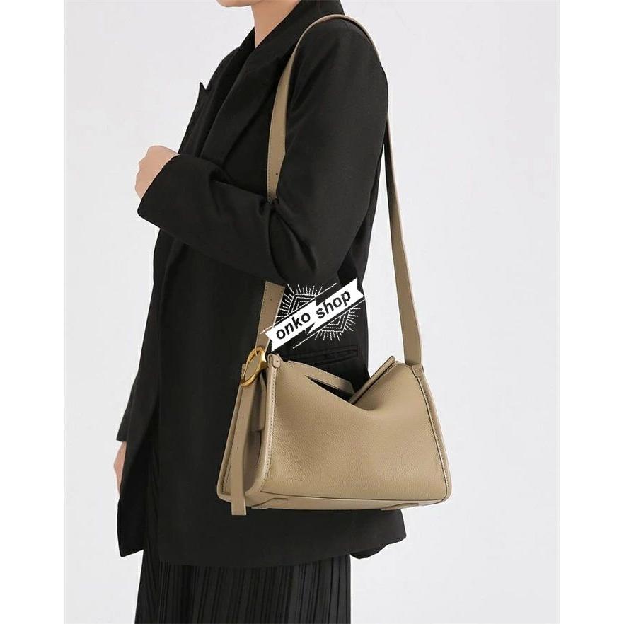 【値下げ！】今日限りで 本革 ショルダーバッグ レディース ハンドバッグ 本革 トートバッグ レザー 肩掛けバッグ 大容量 量軽 スクエアバッグ 大人 斜め掛けバッグ くすみカラー 斜めか 3日以内に