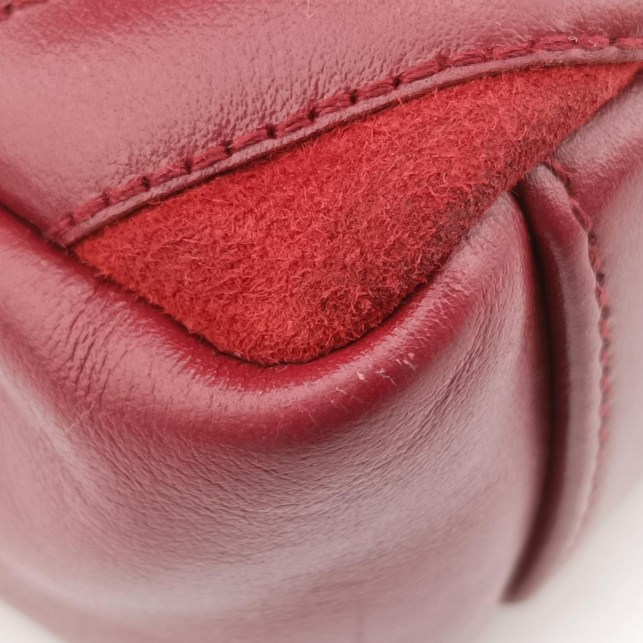 カレッジレッドスエード&レザー428056ARS428056.0517中古 カレッジレッドスエード&レザー428056ARS428056.0517中古