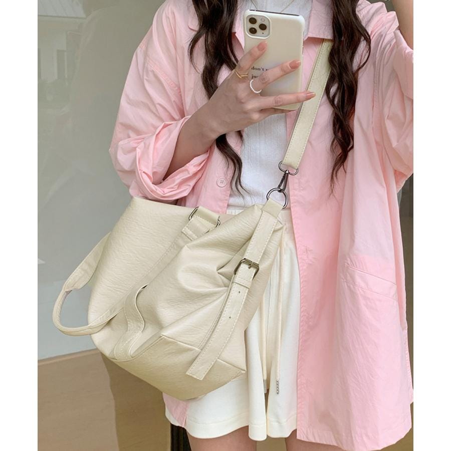 【急速出荷!】バッグ 大容量トートバッグA4通勤通学ママバッグ 【急速出荷!】バッグ 大容量トートバッグA4通勤通学ママバッグ