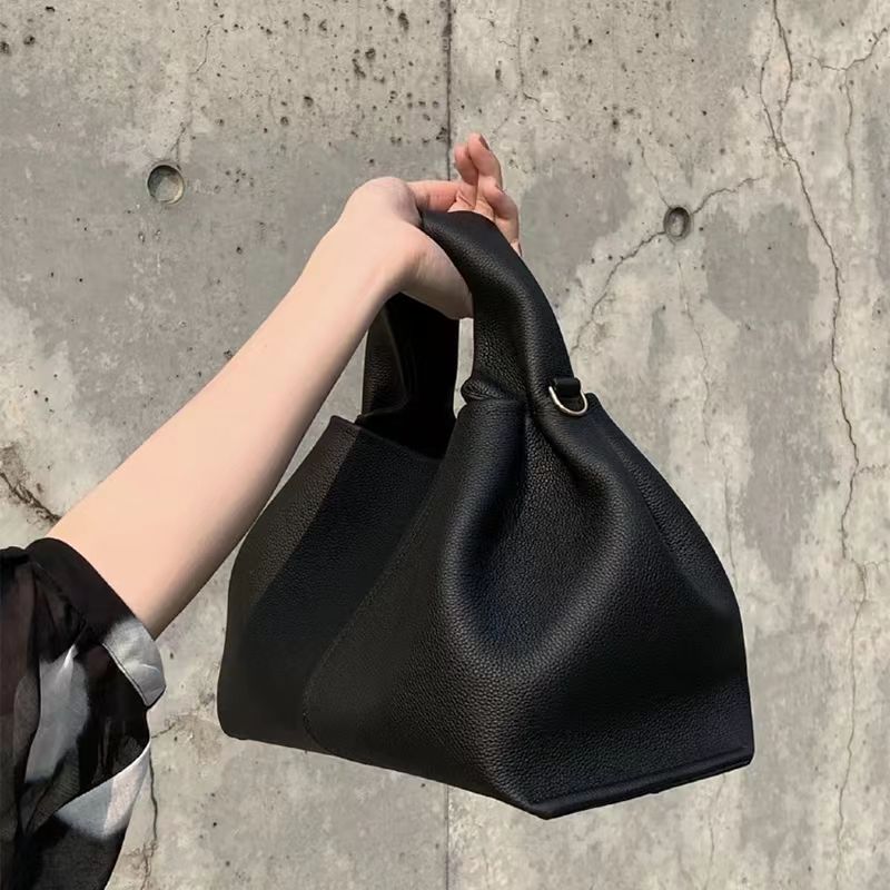 トートバッグ フレンチヴィンテージ ニッチデザイン プリーツ ファッション 百掛け ハンドバッグ 高級感 質感 気質 ショルダーバッグ OL通勤 斜め掛けバッグ 母の日 パック 人気商品30%制限