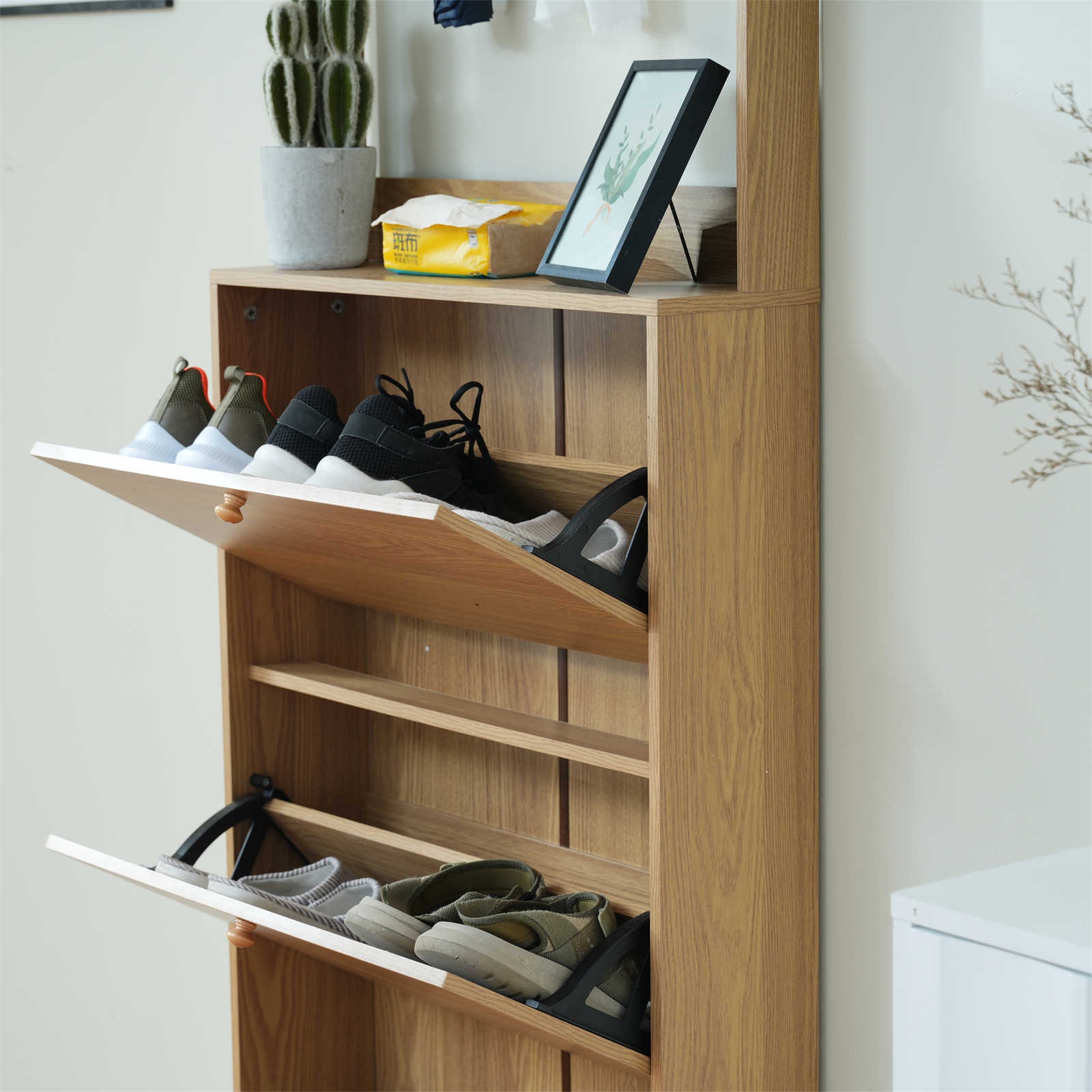 【日本国内出荷-3日で配達】2色 韓国版 シューズラック スリム 靴箱 下駄箱 薄型 3段 フック付き くつ箱 靴入れ 収納ラック エントランス 靴収納 消臭 靴収納棚 木製 おしゃれDJYC18 【日本国内出荷-3日で配達】2色 韓国版 シューズラック スリム 靴箱 下駄箱 薄型 3段 フック付き くつ箱 靴入れ 収納ラック エントランス 靴収納 消臭 靴収納棚 木製 おしゃれDJYC18