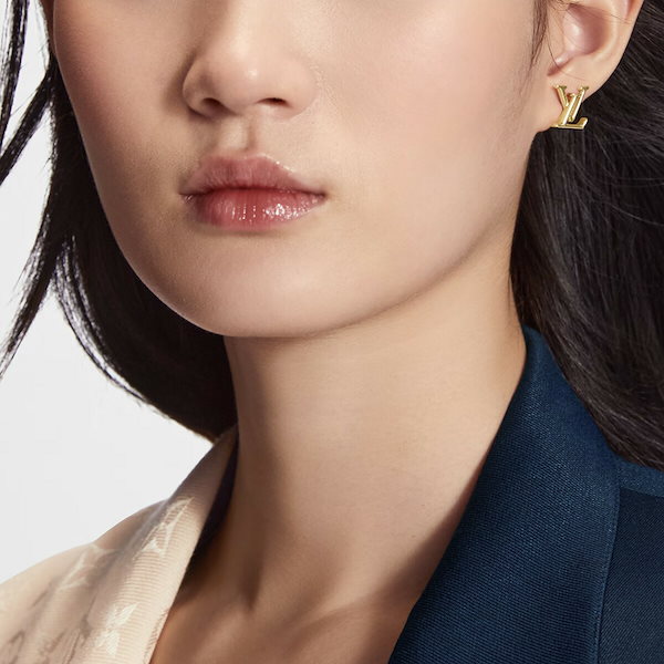 美品 Louis Vuitton ゴールド LVロゴ アイコニック ピアス 片耳 Qoo10] Louis Vuitton LV ピアスLV アイコニック ゴールド