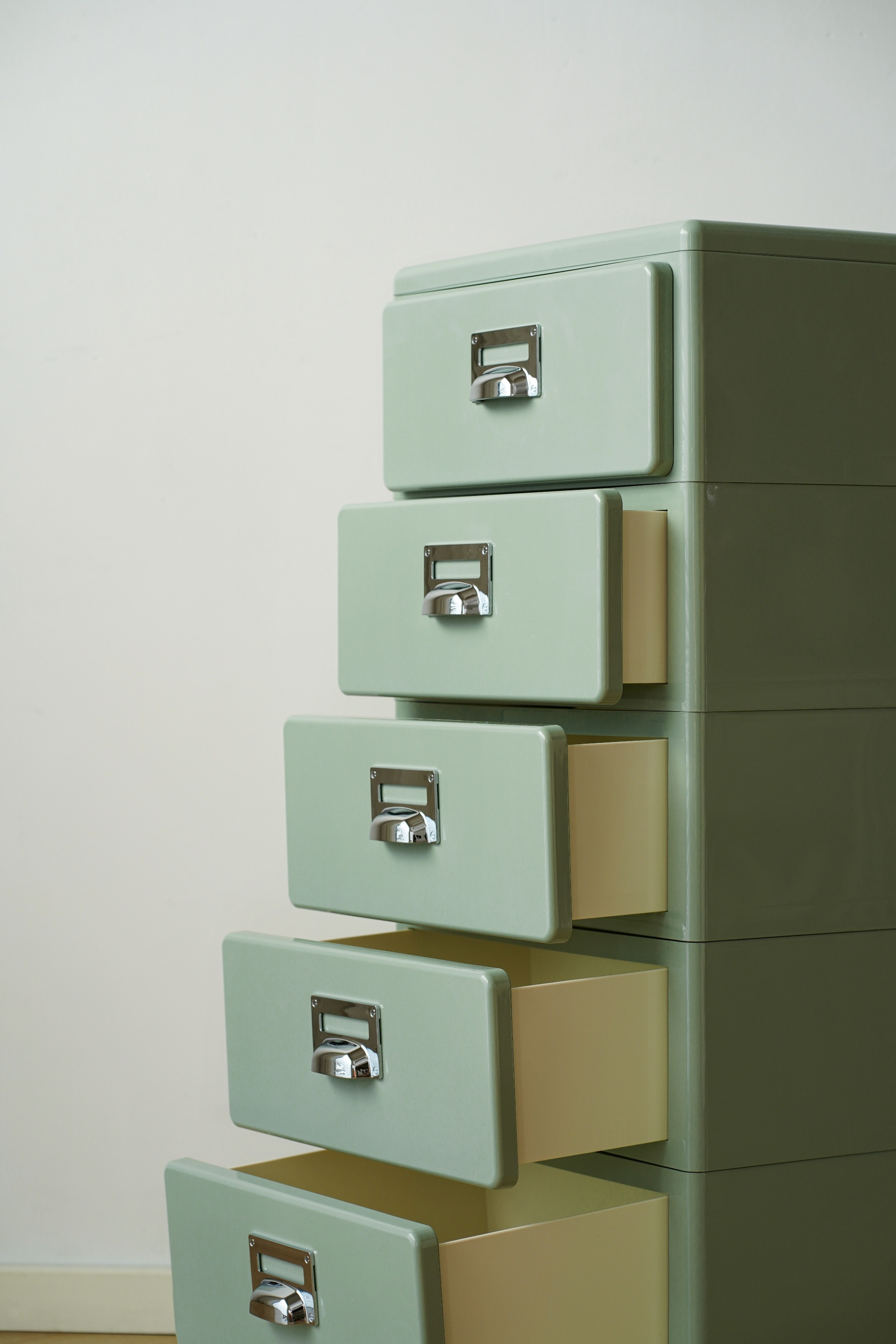 481チェスト 組立不要 3段 収納ケース 収納ボックス 引き出し プラスチック 丈夫なABS素材 2段/3段4段/5段 北欧風 レトロ風 おしゃれ お掃除ラク脚付き かわい 収納ケース495 481チェスト 組立不要 3段 収納ケース 収納ボックス 引き出し プラスチック 丈夫なABS素材 2段/3段4段/5段 北欧風 レトロ風 おしゃれ お掃除ラク脚付き かわい 収納ケース495