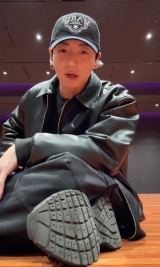  ♡ジョングクミンギュ着用キャップ♡ ブルー 最終価格>Calvin Klein ジョングク ミンギュ着用 キャップ