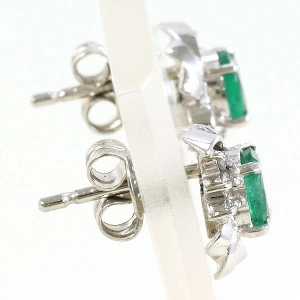 PT900 プラチナ ピアス エメラルド 0.30 0.31 ダイヤ 0.05 ×2 中古 PT900 プラチナ ピアス エメラルド 0.30 0.31 ダイヤ 0.05 ×2 中古