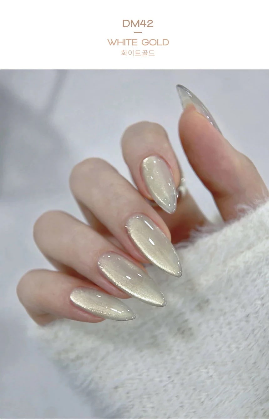 [DVOK] 【CHILLING】 [10色 1+1 ] / スパークリングゴールド / シャンパンゴールドマグネットネイルコレクション