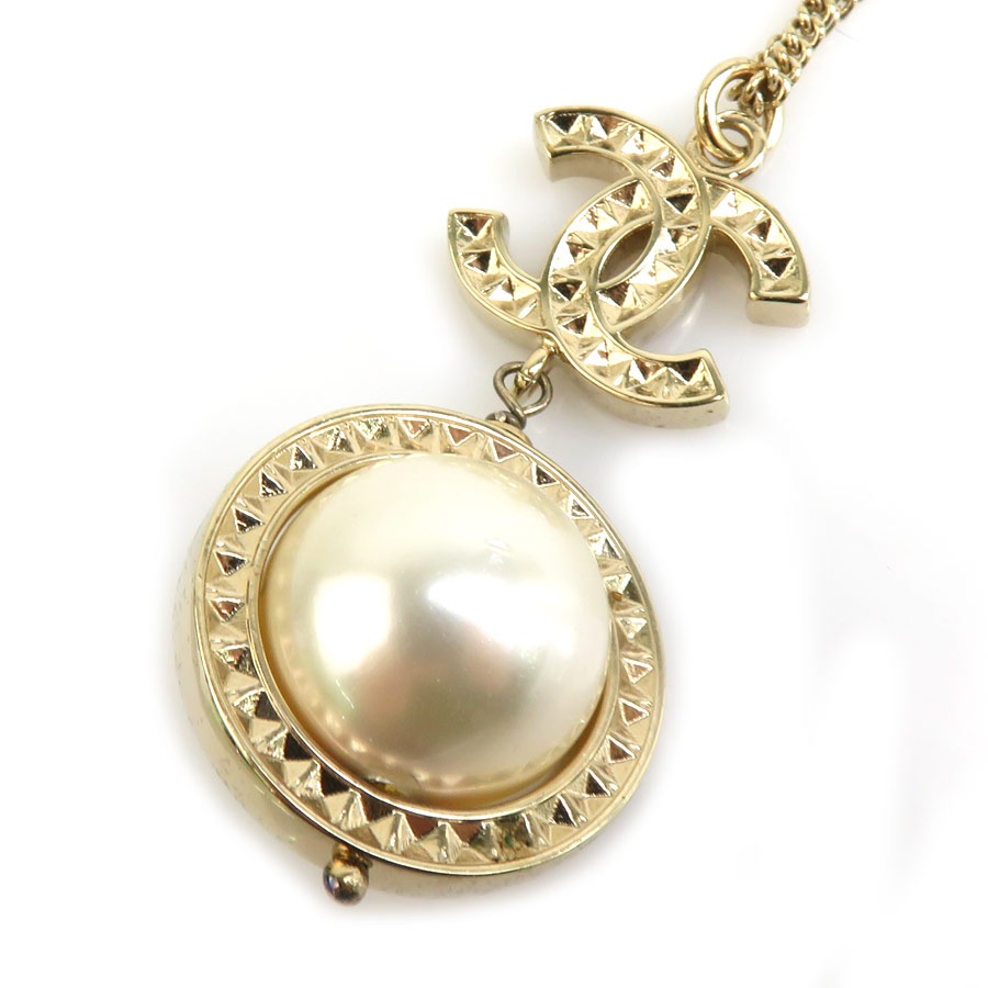 シャネル CHANEL ネックレス ココマーク メタル/フェイクパール ゴールド/オフホワイト レディース e59728g シャネル CHANEL ネックレス ココマーク メタル/フェイクパール ゴールド/オフホワイト レディース e59728g