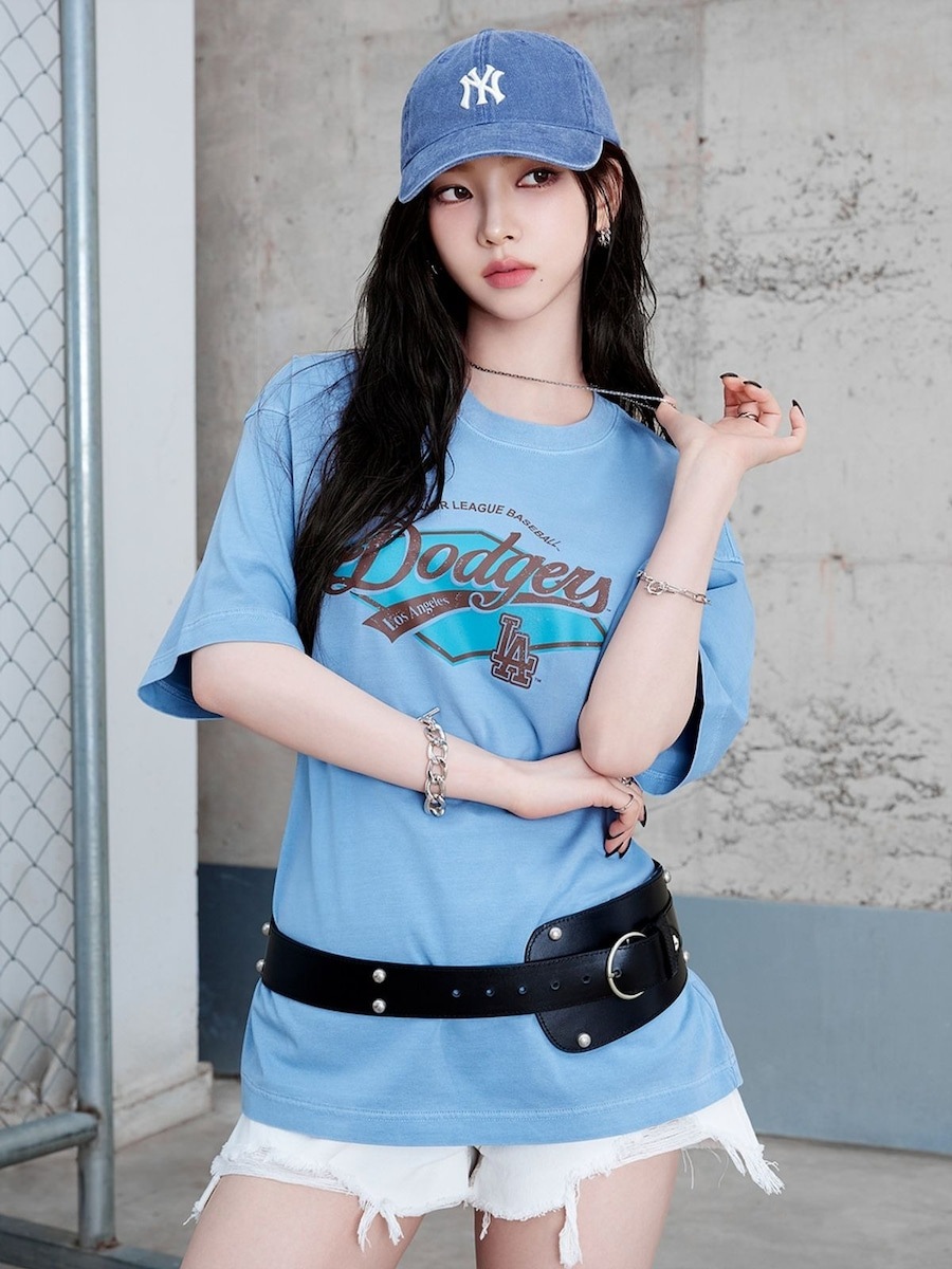 aespa カリナ 着用 韓国限定販売 男女共用 バーシティ ビンテージ ウォッシング グラフィック メガ オーバーフィット 半袖 Tシャツ LA [4カラー]