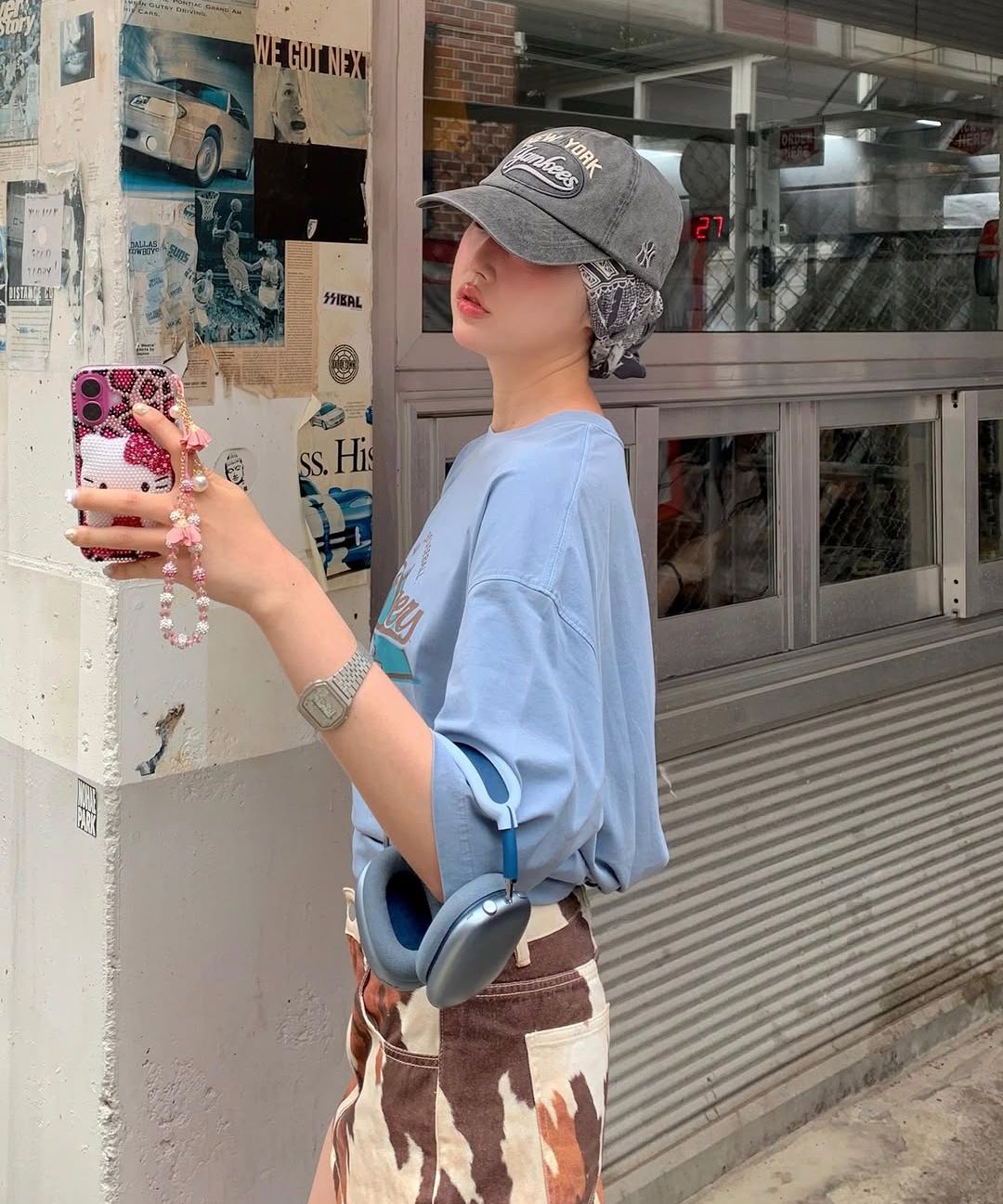 aespa カリナ 着用 韓国限定販売 男女共用 バーシティ ビンテージ ウォッシング グラフィック メガ オーバーフィット 半袖 Tシャツ LA [4カラー]