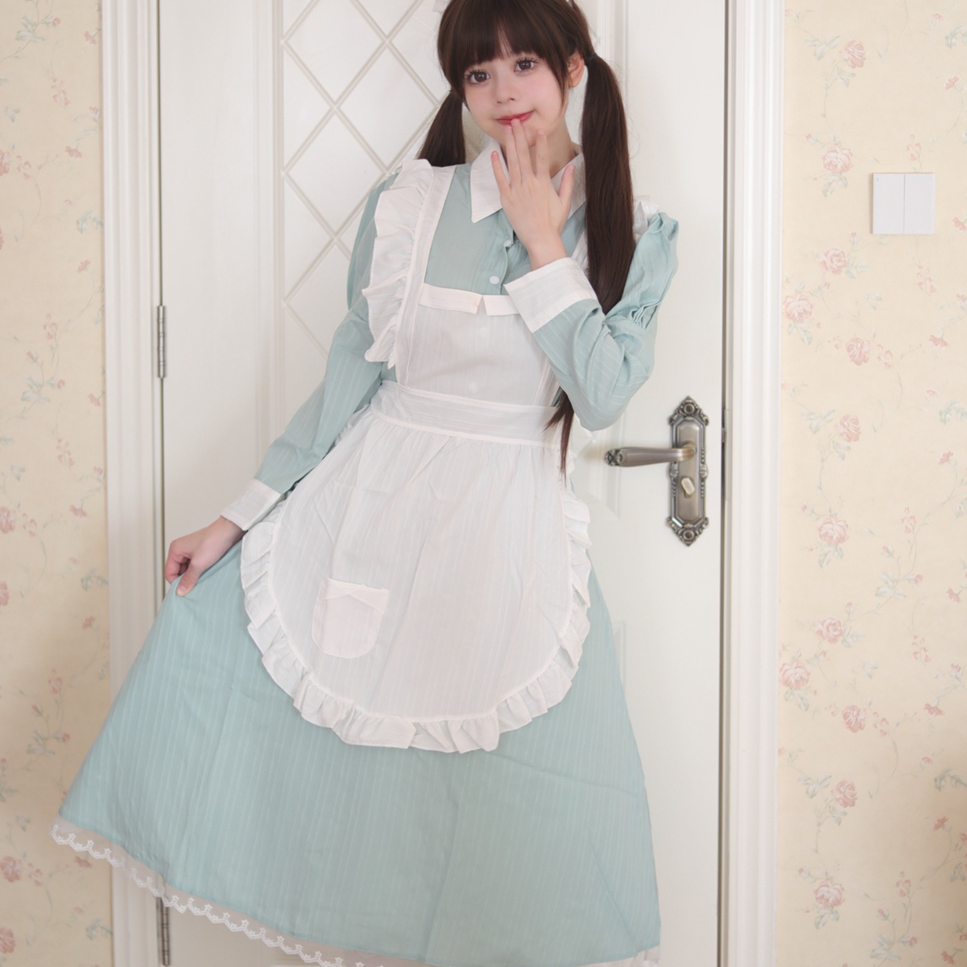 オリジナルの新しいスタイルの毎日の伝統的な英国のメイドのロングスカートのメイド服女装コスプレ日本の制服 オリジナルの新しいスタイルの毎日の伝統的な英国のメイドのロングスカートのメイド服女装コスプレ日本の制服