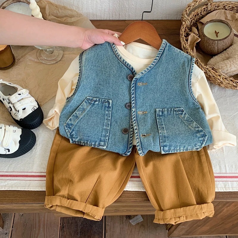 子供服秋の服新作 子供用韓国版カウボーイベスト 男の子秋のコート 女の子の上着