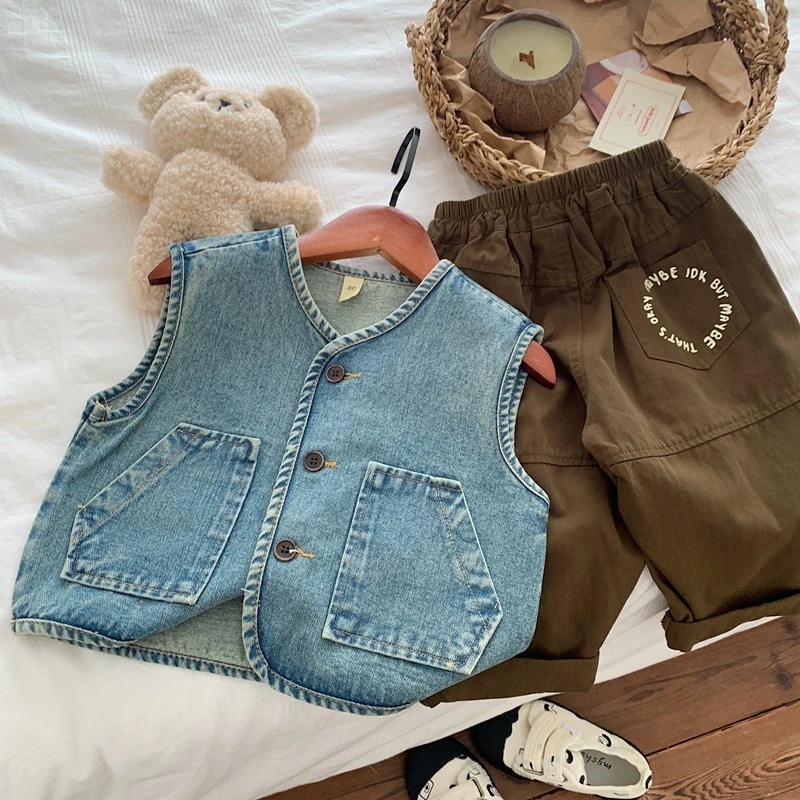 子供服秋の服新作 子供用韓国版カウボーイベスト 男の子秋のコート 女の子の上着